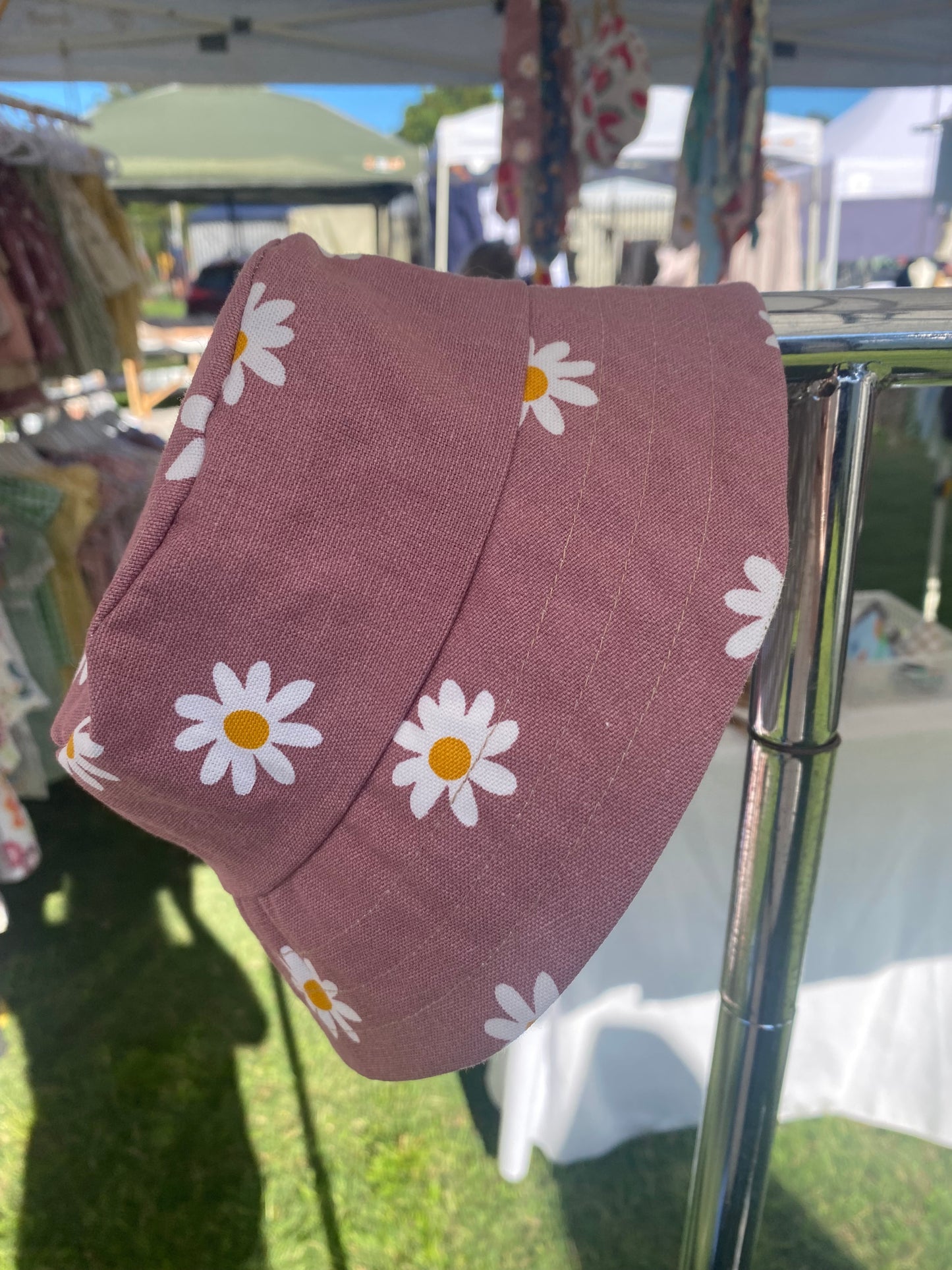 Bucket hat daisy