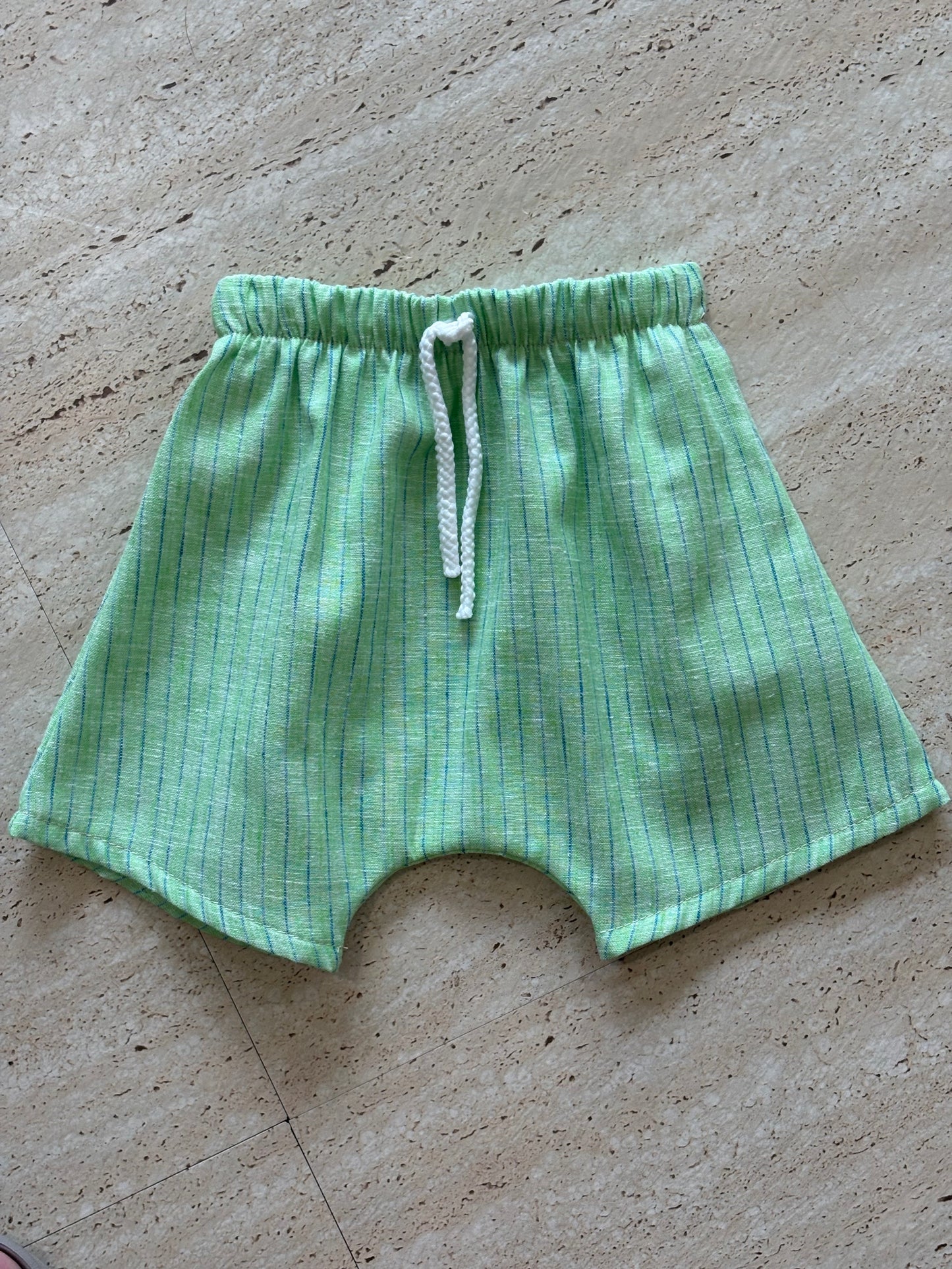 Shorts green and blue stripe