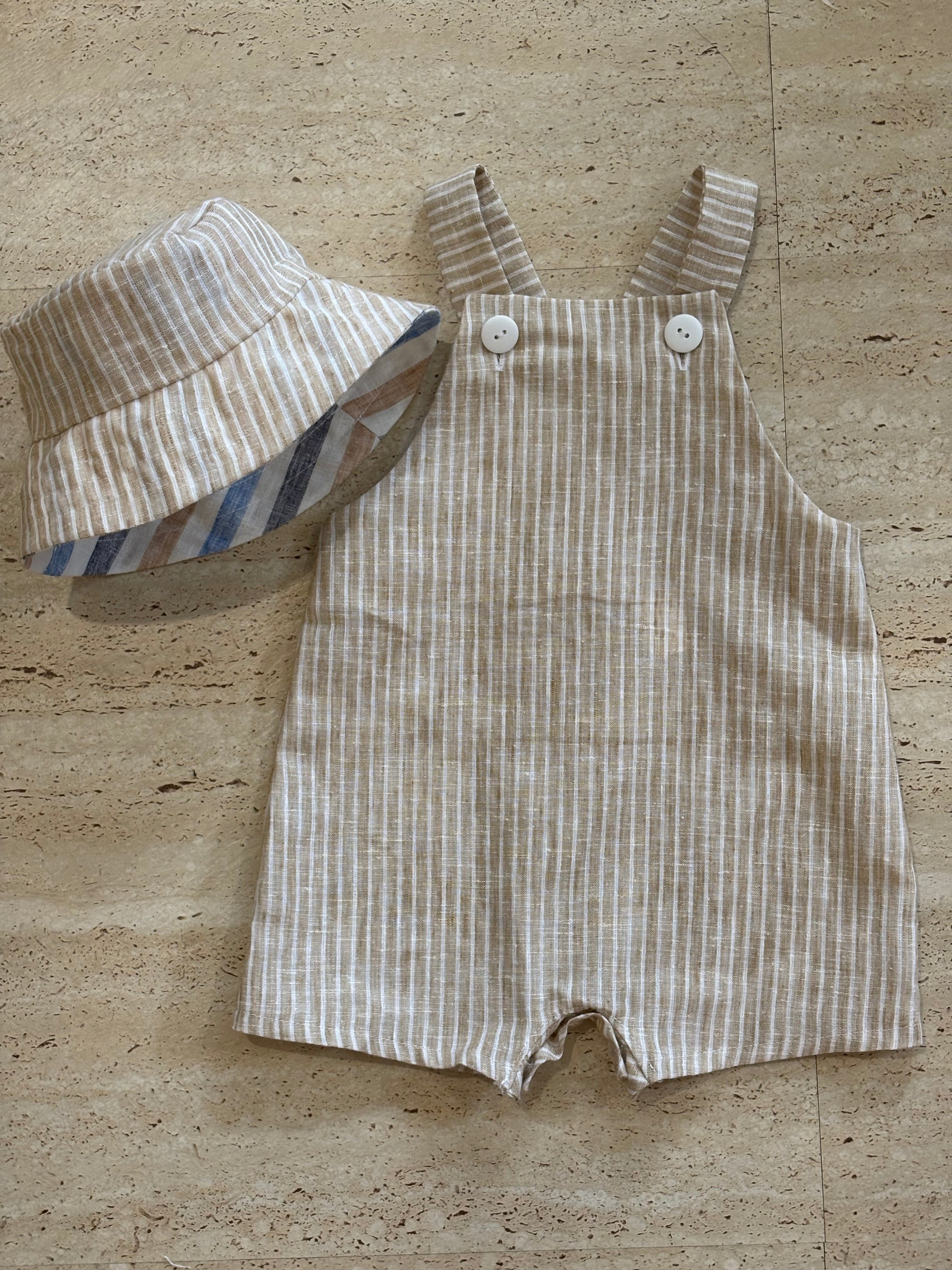 Short romper camel stripe