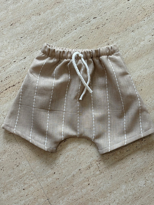 Shorts camel and white stripe