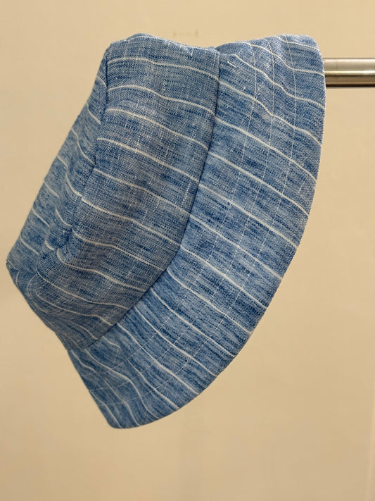 Bucket hat blue stripe