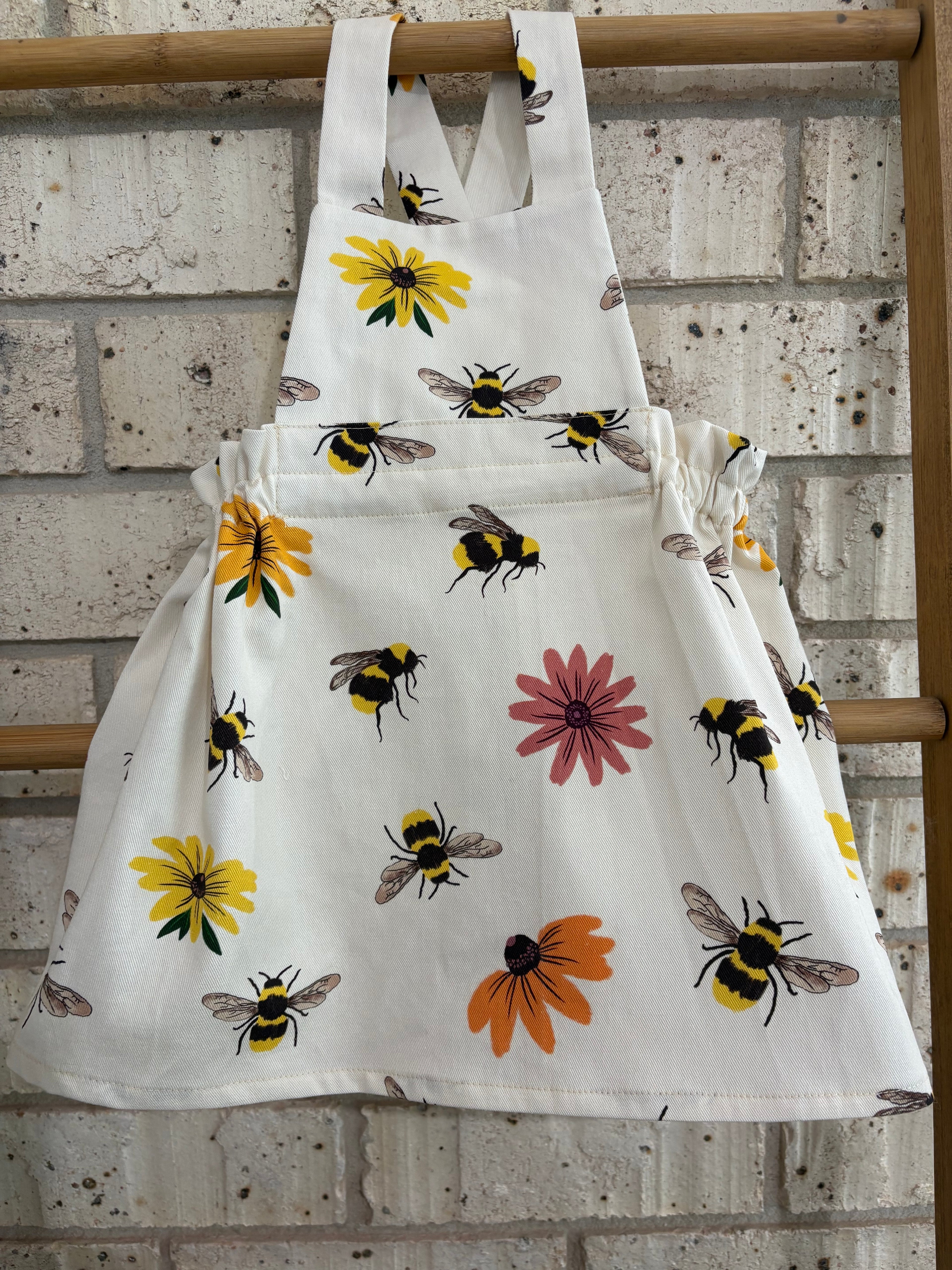 Bee pini
